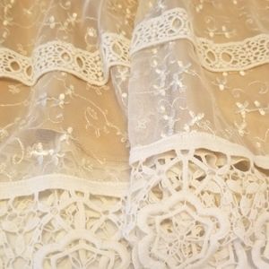 BOHO Lace Coldwater Creek skirt beige